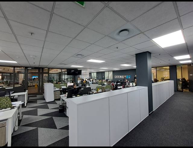 1,801.01M² OFFICE TO LET IN MELROSE ARCH